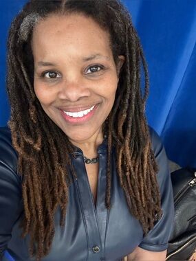Meet your Posher, Vanessa M.